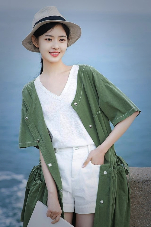 绿茵烽火映篮坛，辽宁欧冠级防守轻取尼克斯