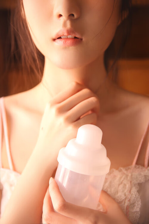 悬念溶解时刻，当效率成为新美学，狂热还剩多少容身之处？